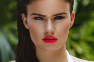 Makeup Monday - Pop of Colour